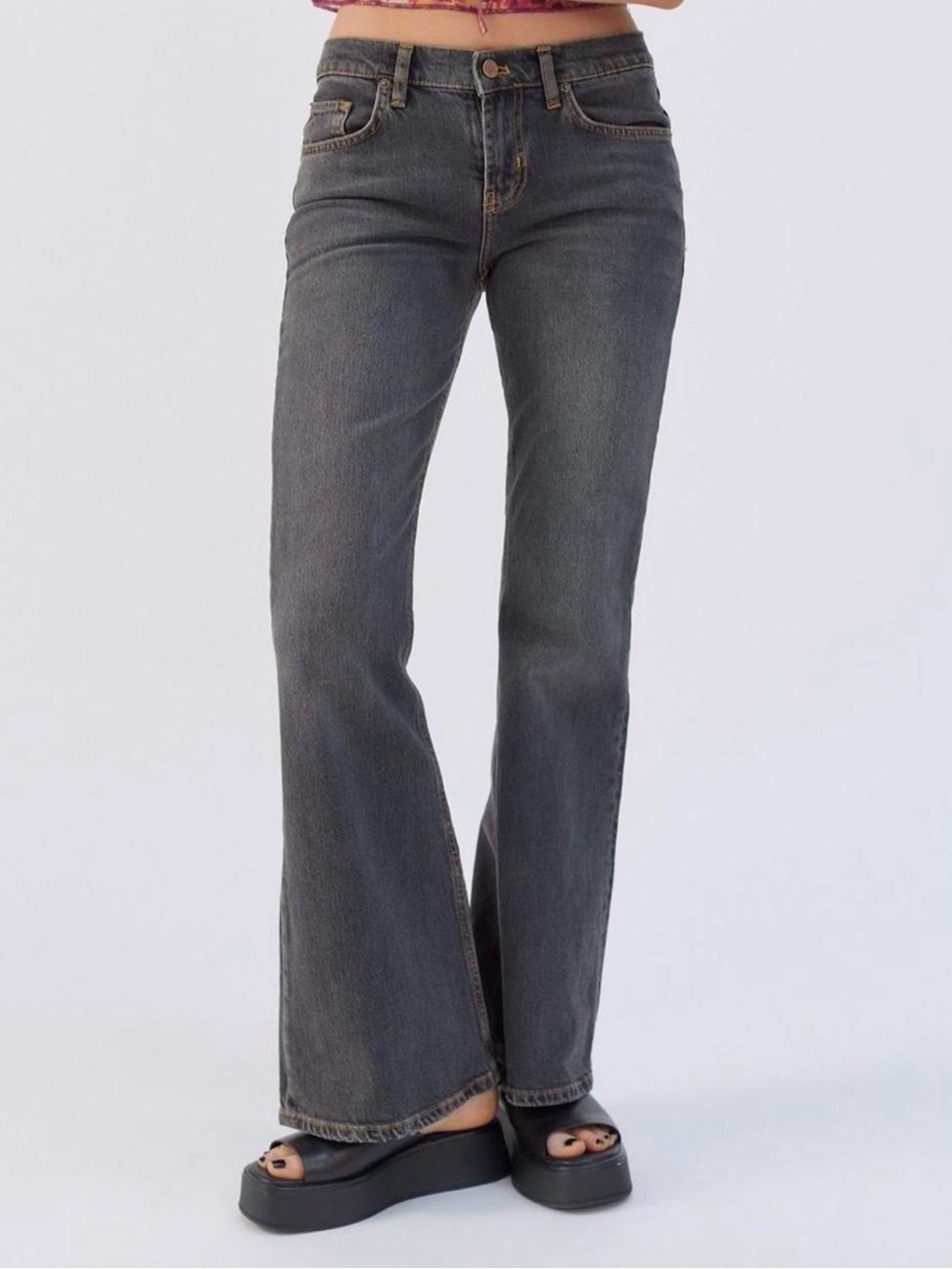 BDG Low-Rise Flared Jeans in Washed Black • Sz 27